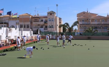 Emerald Isle Bowls Club with Elwyn Morris