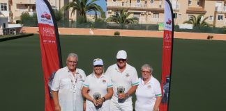 Linda Freeman and Gary Ponsford took three points from the final end to narrowly take the trophy