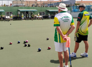 In the Spitfire Division, Greenlands Gladiators travelled to La Marina for an away match played in hot and humid conditions.