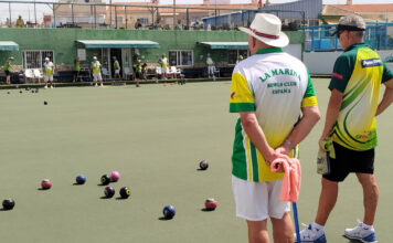 In the Spitfire Division, Greenlands Gladiators travelled to La Marina for an away match played in hot and humid conditions.