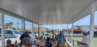 A Bubbles fun day for 2 members who are leaving Spain, was played on Tuesday, with a good turn out of 30 members attending.