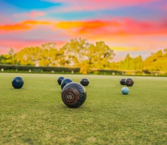 lawn bowls doesn’t claim to be in the same league as football or tennis, yet for decades it has maintained a stable core of dedicated fans worldwide.